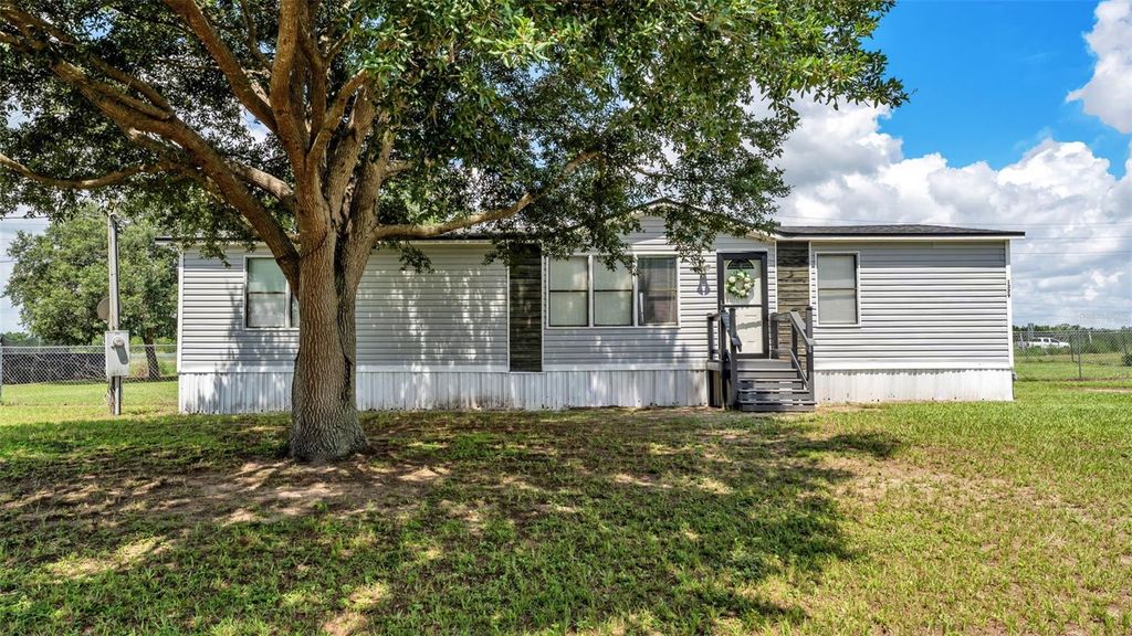 Photo of 1329 Ashlee Court, Auburndale, FL 33823 (MLS # R4911615)