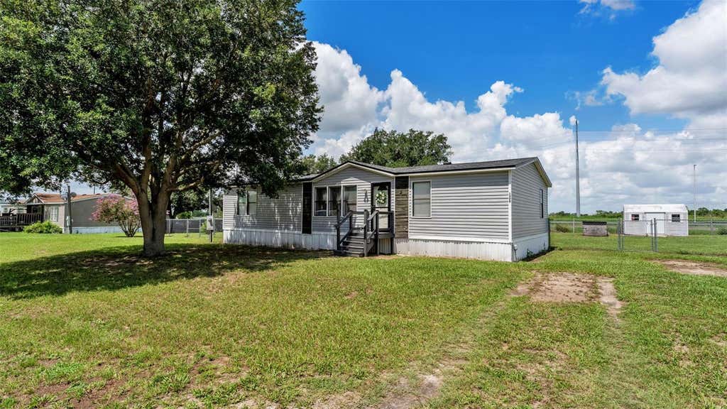 Photo of 1329 Ashlee Court, Auburndale, FL 33823 (MLS # R4911615)