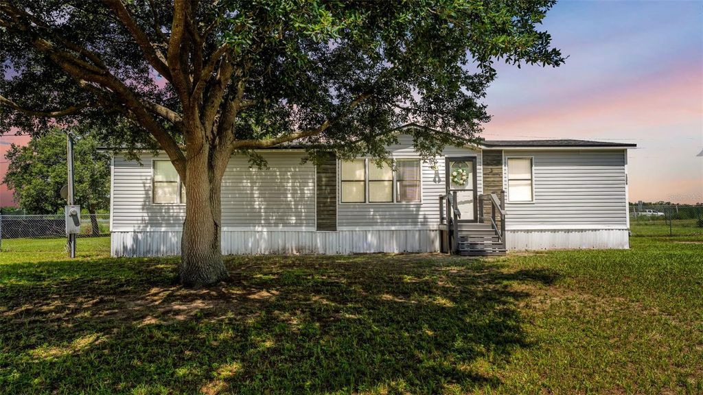Photo of 1329 Ashlee Court, Auburndale, FL 33823 (MLS # R4911615)