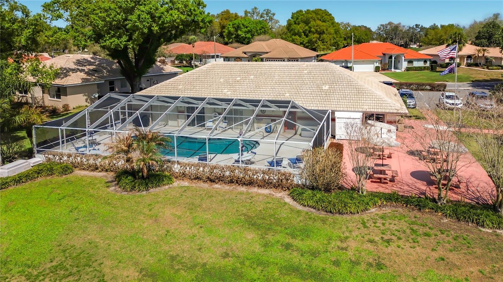 LAKE BESS COUNTRY CLUB - Residential