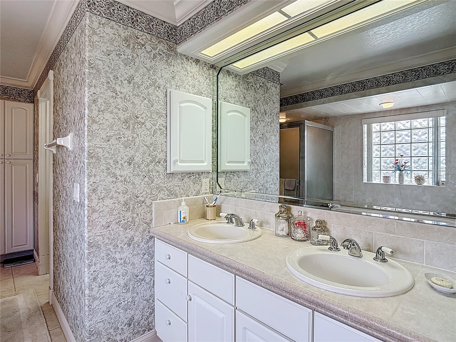 LAKE BESS COUNTRY CLUB - Residential