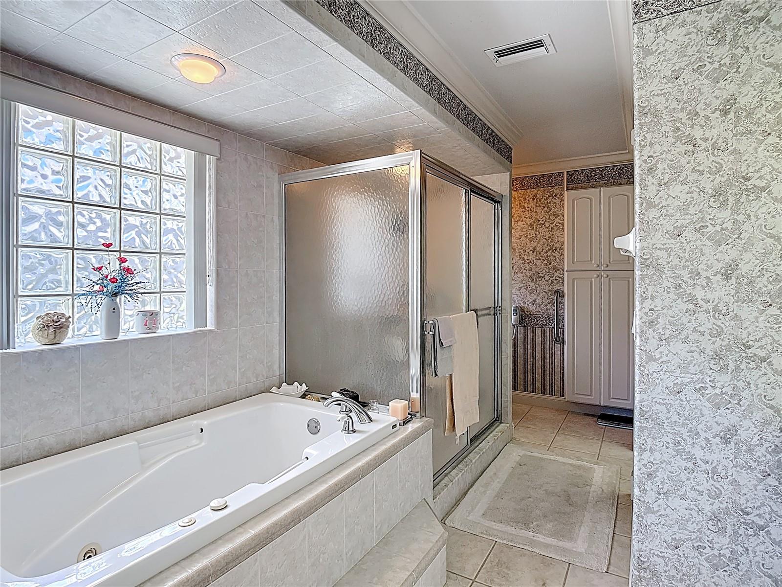 LAKE BESS COUNTRY CLUB - Residential