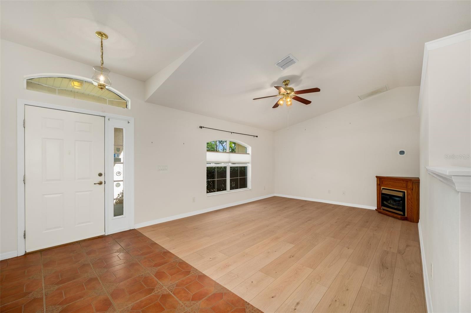 SILVER SPGS SHORES UN 10 - Residential