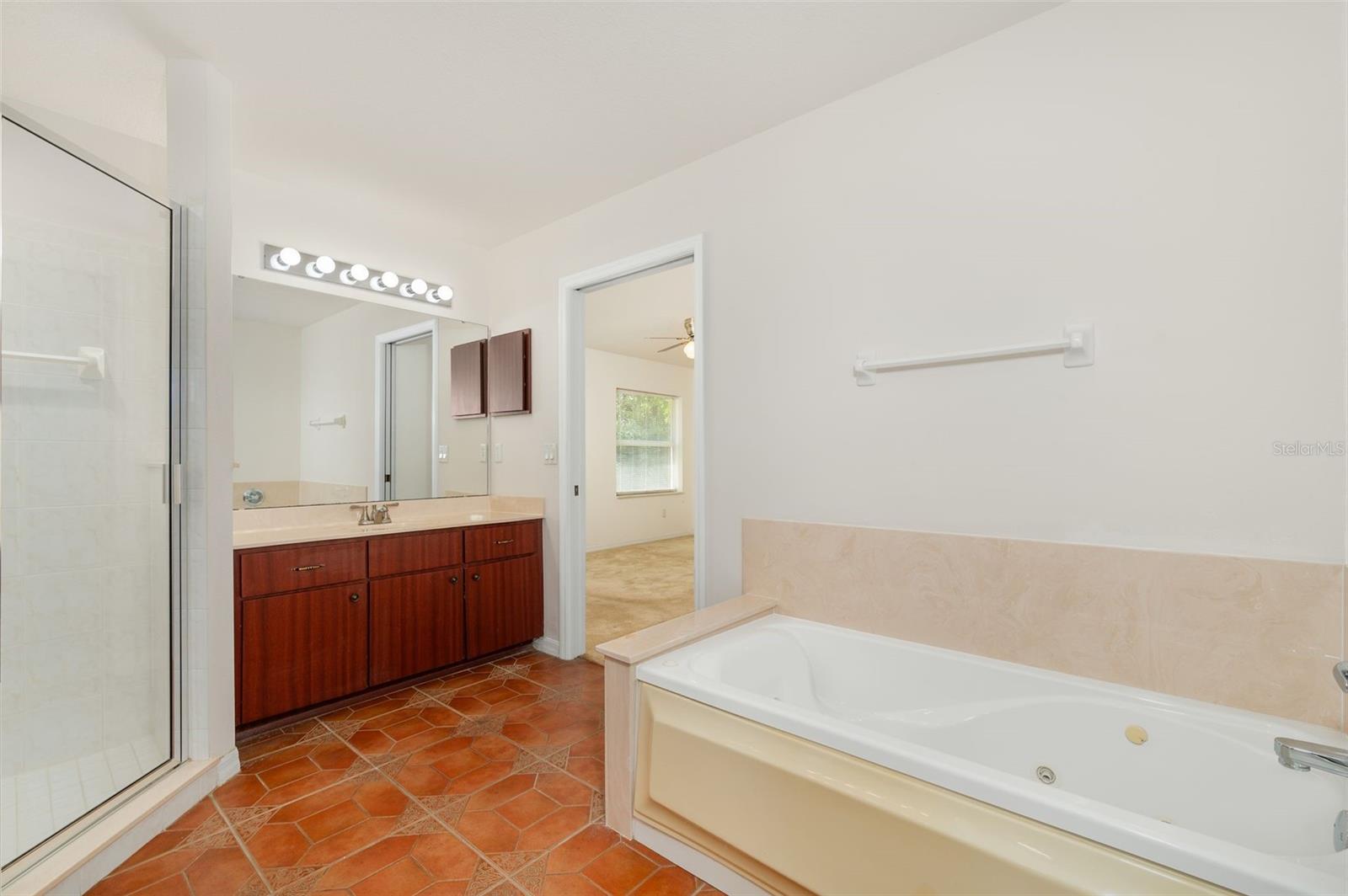 SILVER SPGS SHORES UN 10 - Residential