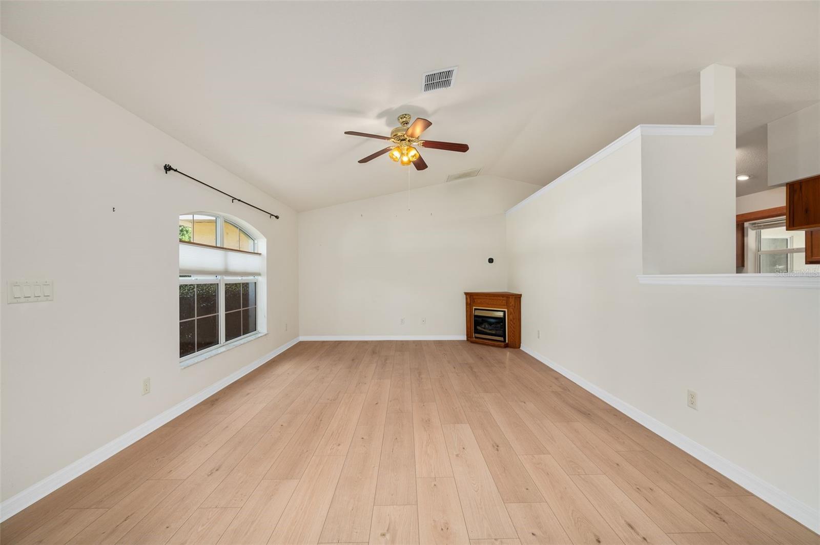 SILVER SPGS SHORES UN 10 - Residential