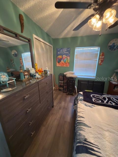 HICKORY LAKE ESTATES - Residential