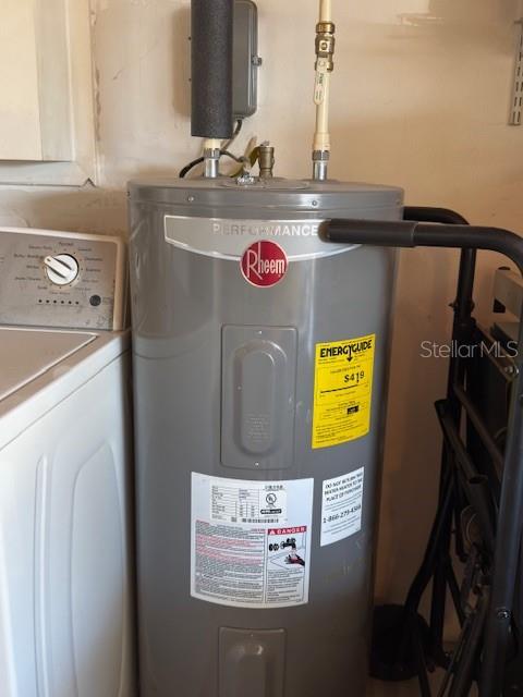 HICKORY LAKE ESTATES - Residential