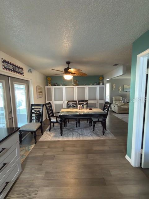 HICKORY LAKE ESTATES - Residential