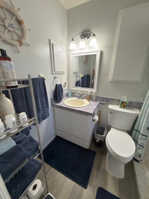 HICKORY LAKE ESTATES - Residential