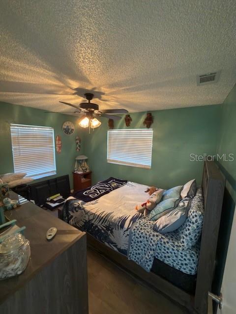 HICKORY LAKE ESTATES - Residential