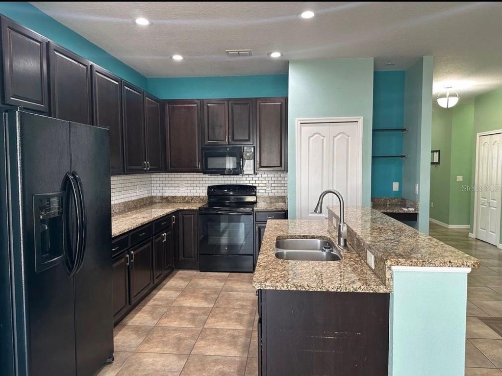 Photo of 3513 Spring Creek Road, Dundee, FL 33838 (MLS # S5148190)
