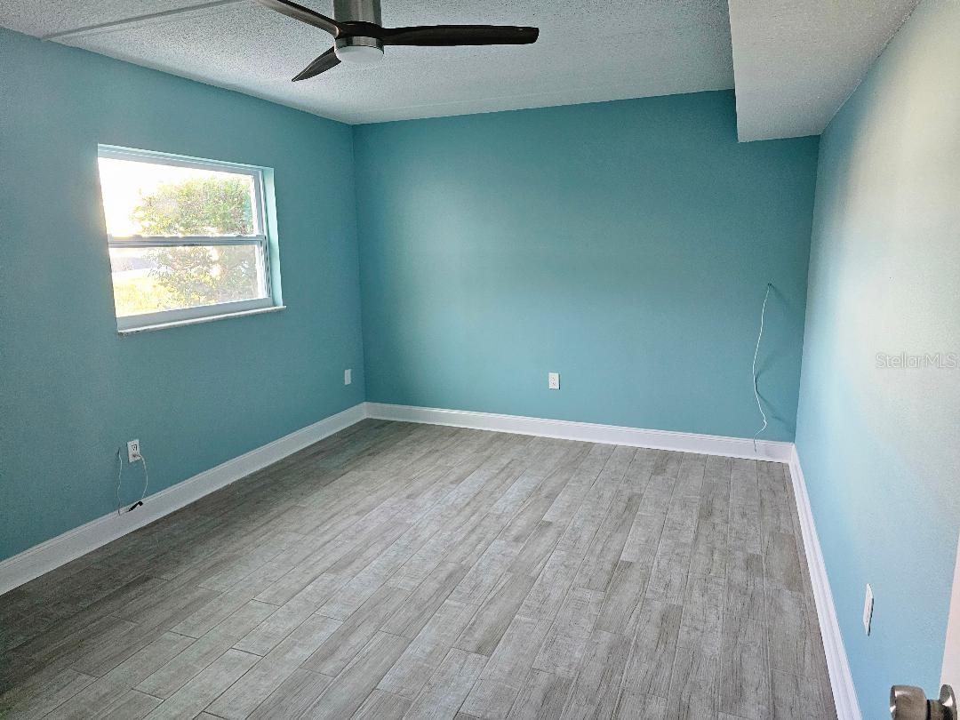 BAY POINTE WATERFRONT CONDOS - Residential Lease