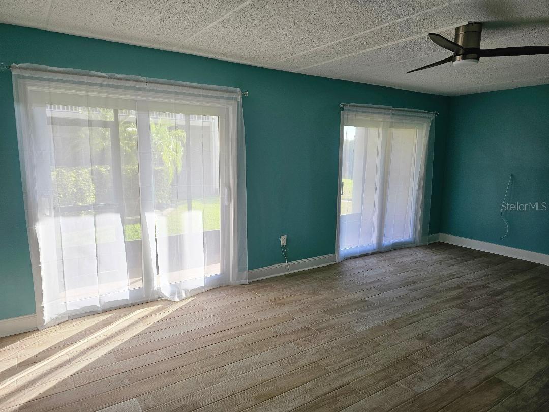 BAY POINTE WATERFRONT CONDOS - Residential Lease