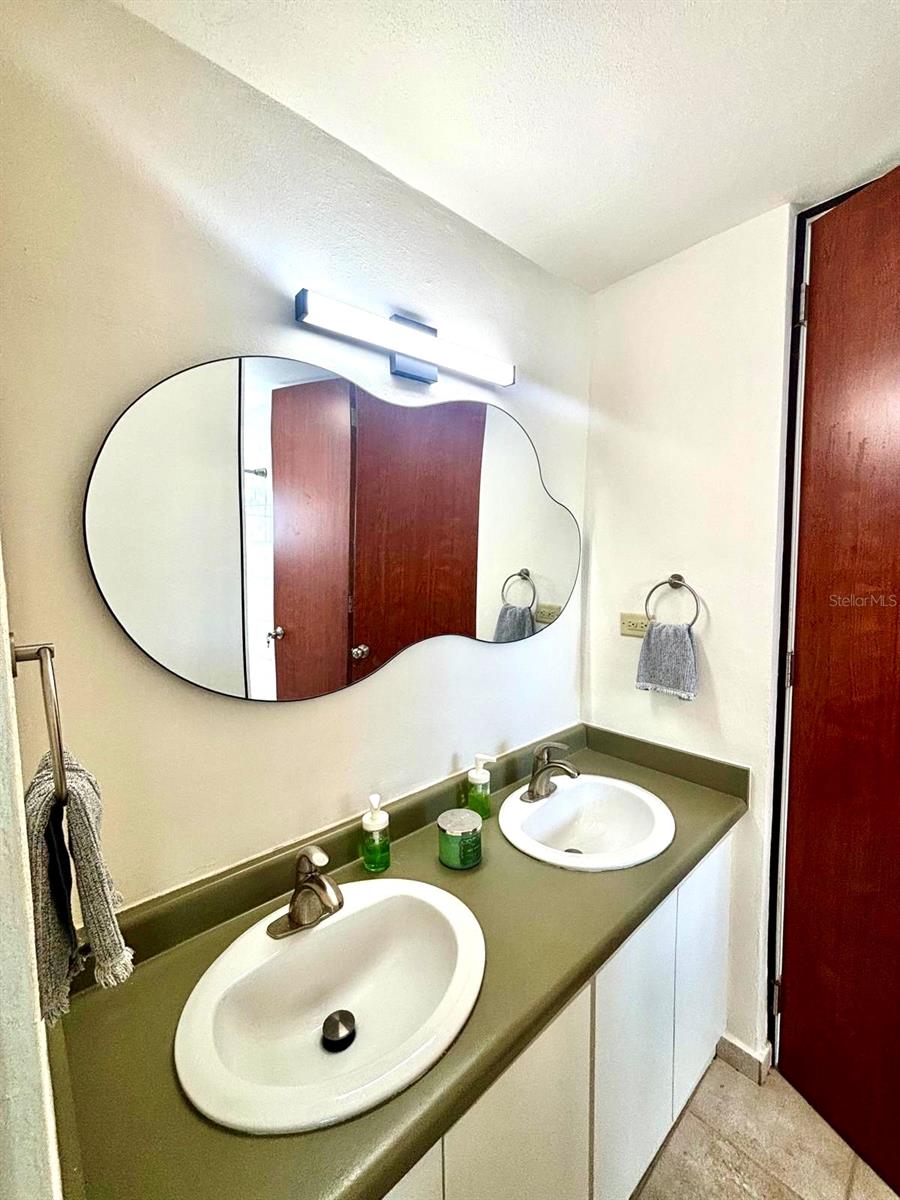 Urb Evergreen 1 TOWNHOUSE