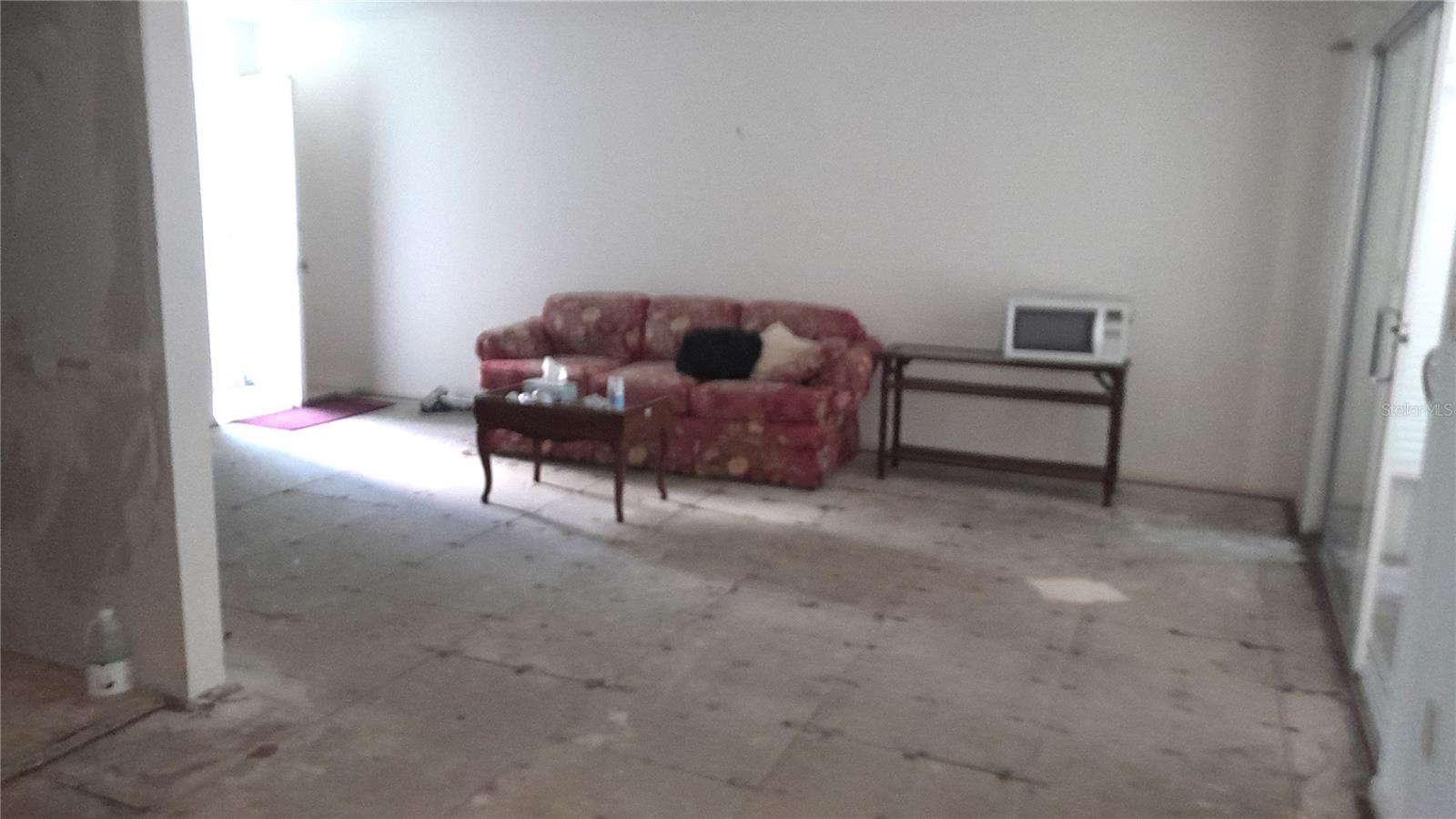 LIVE OAK VILLAGE CONDO - Residential