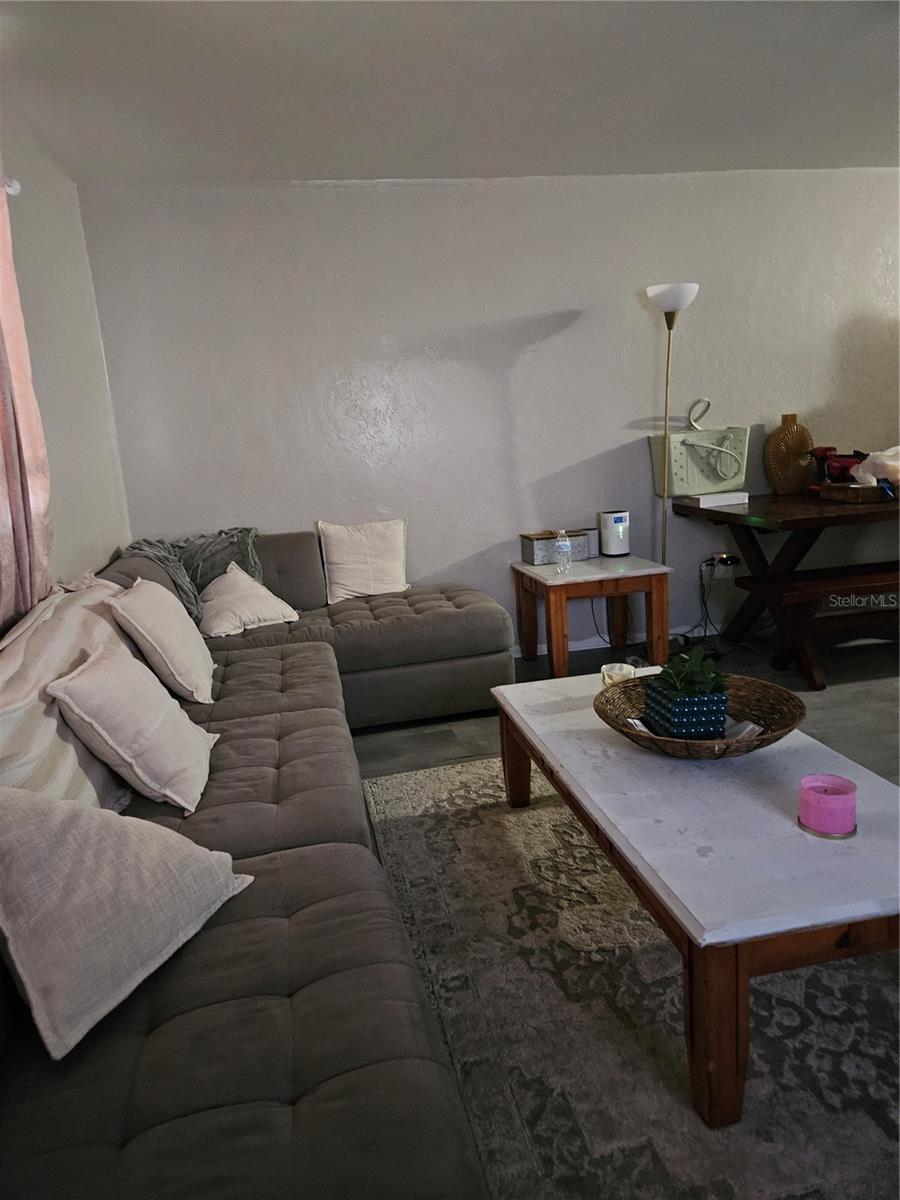 PHOENIX SUB NAPIER GRT - Residential Income