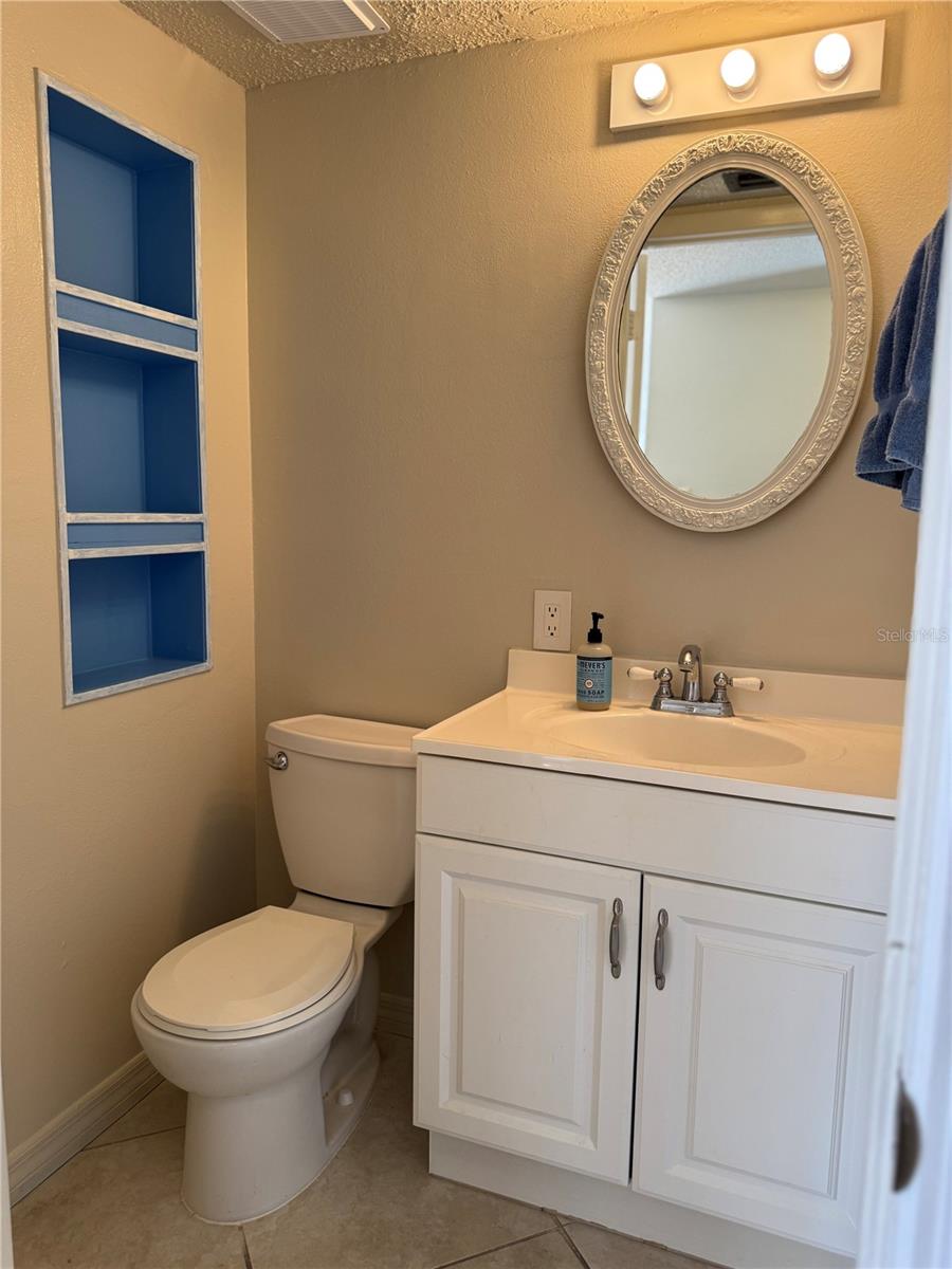 FAIRWAY OAKS - Residential