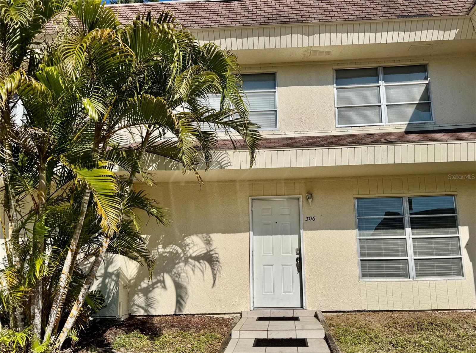 Prime location just minutes from downtown Sarasota and beautiful beaches. Pleasant area with restaurants, groceries, coffee, shopping, bus stops, and the gym all nearby.. This 3 bedroom 2.5 bath townhouse is move-in ready and has extra storage including a walk-in closet and utility room. Kitchen opens up into the gathering room and features a large peninsula that's great for entertaining. Enjoy mature oak trees and singing birds from the large screened lanai that overlooks the newly renovated golf course. The recently completed nature preserve , plus the proposed Bobby Jones Legacy Trail extension scheduled for later this year further adds to this unit's appeal. This home has been well maintained by the resident owner for the past 12 years. Fairway Oaks enjoys significantly lower HOA fees than many nearby developments and the budget has been set at current levels. The new golf course, nature preserves, and Legacy Trail will only add to this unit's value. Your opportunity is now!