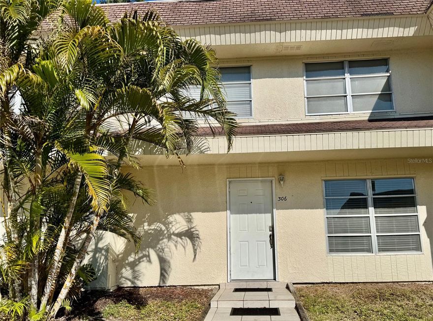 Prime location just minutes from downtown Sarasota and beautiful beaches. Pleasant area with restaurants, groceries, coffee, shopping, bus stops, and the gym all nearby.. This 3 bedroom 2.5 bath townhouse is move-in ready and has extra storage including a walk-in closet and utility room. Kitchen opens up into the gathering room and features a large peninsula that's great for entertaining. Enjoy mature oak trees and singing birds from the large screened lanai that overlooks the newly renovated golf course. The recently completed nature preserve , plus the proposed Bobby Jones Legacy Trail  extension  scheduled for later this year further adds to this unit's appeal.  This home has been well maintained by the resident owner for the past 12 years. Fairway Oaks enjoys  significantly lower HOA fees than many nearby developments and the budget has been set  at current levels. The new golf course, nature preserves, and Legacy Trail will only add to this unit's value. Your opportunity is now!