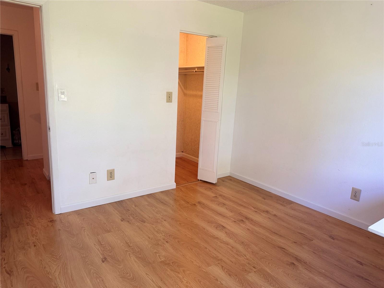 FAIRWAY OAKS - Residential