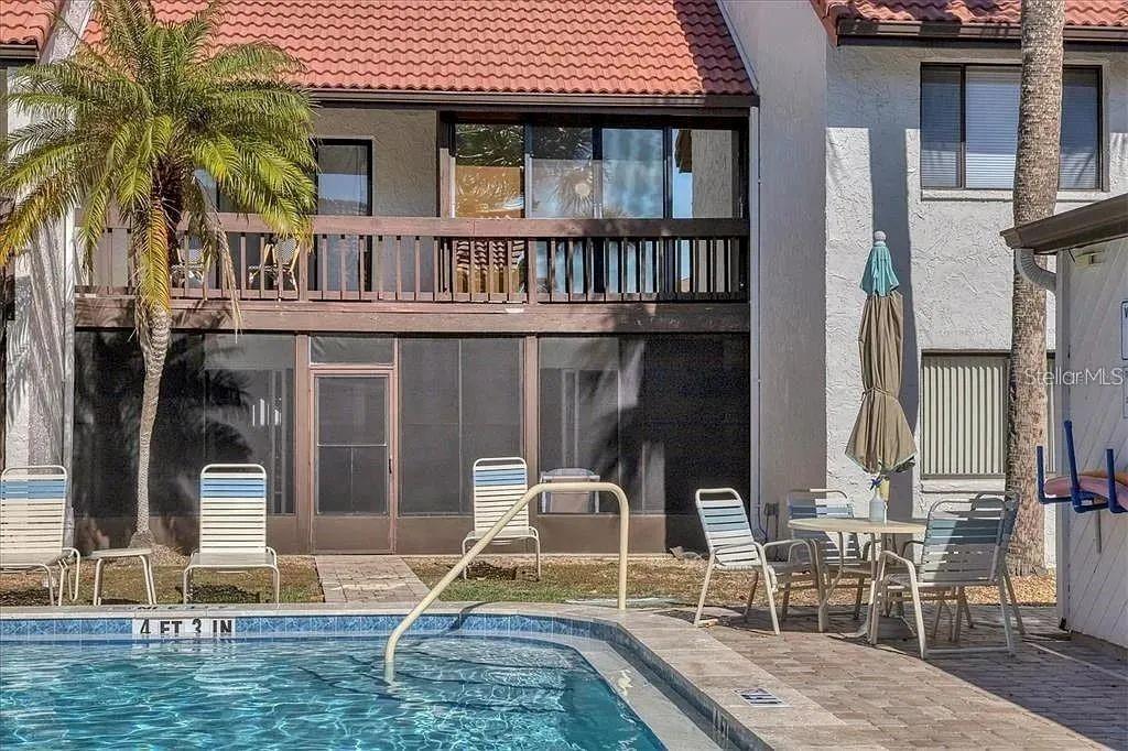 CASTEL DEL MARE - Residential Lease