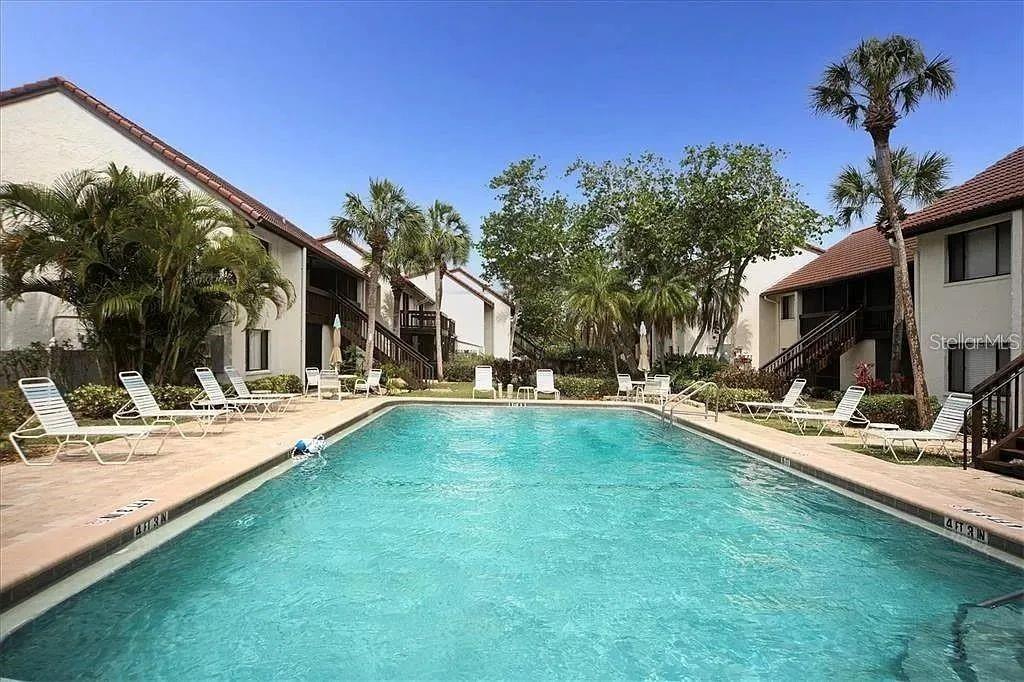 CASTEL DEL MARE - Residential Lease