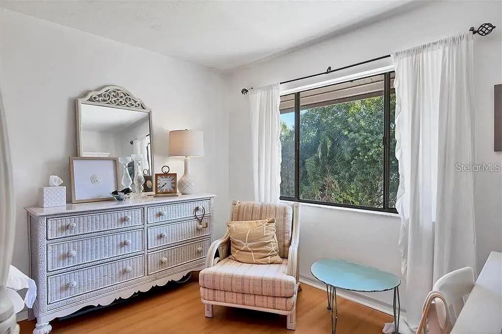 CASTEL DEL MARE - Residential Lease