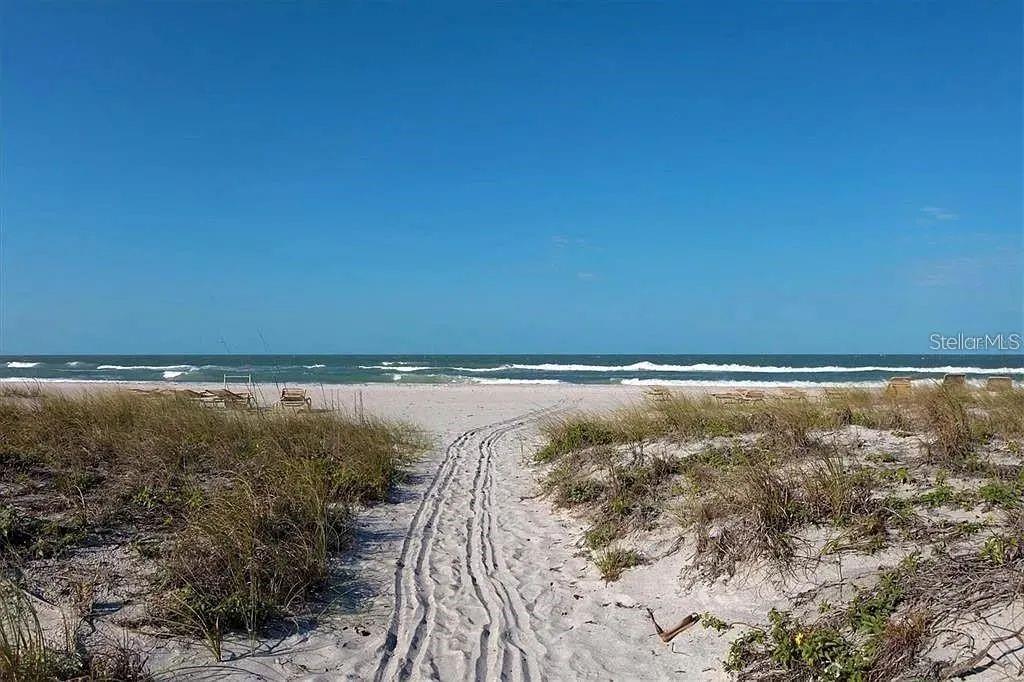 CASTEL DEL MARE - Residential Lease