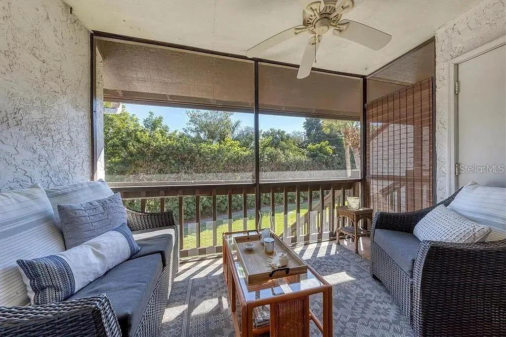 CASTEL DEL MARE - Residential Lease