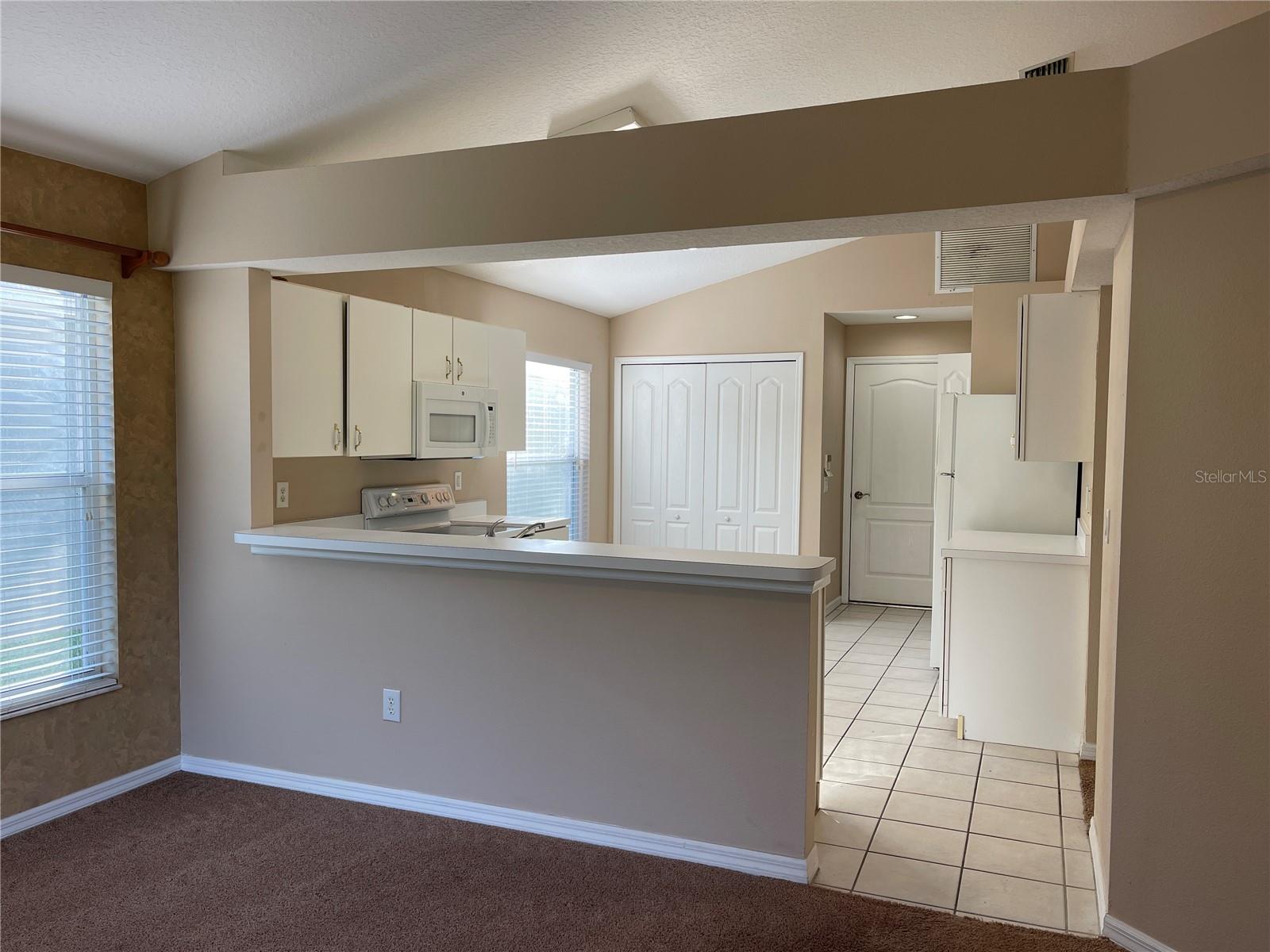 MEADOW POINTE PARCEL 17 UNIT 1 - Residential Lease