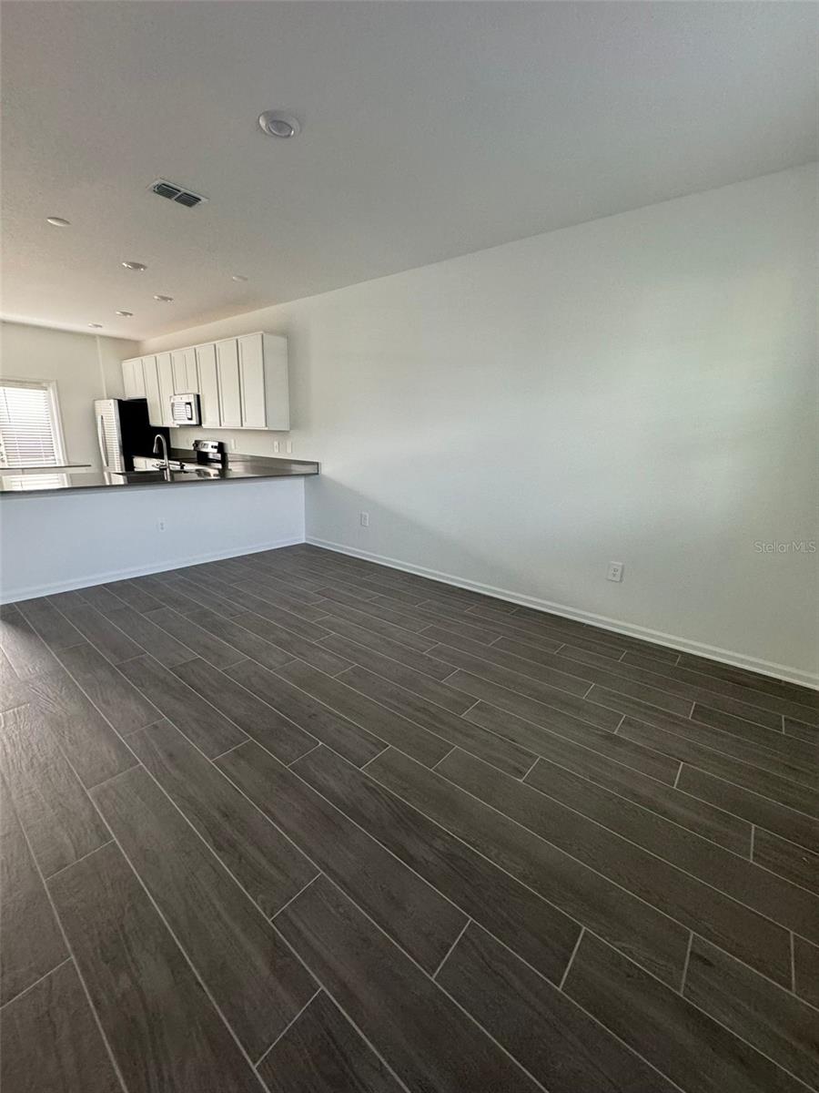 STOREY GROVE PHASE 4 106/136 LOT 347 - Residential Lease