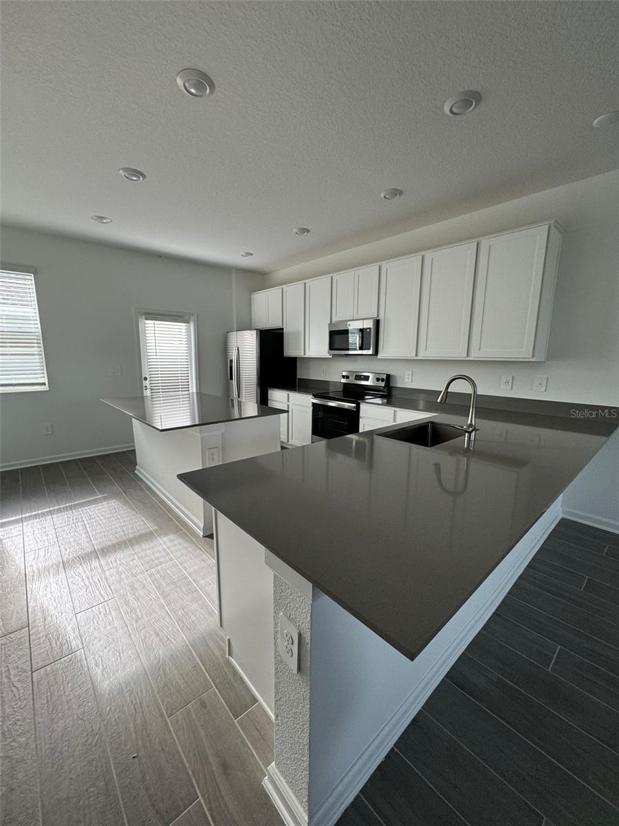 STOREY GROVE PHASE 4 106/136 LOT 347 - Residential Lease