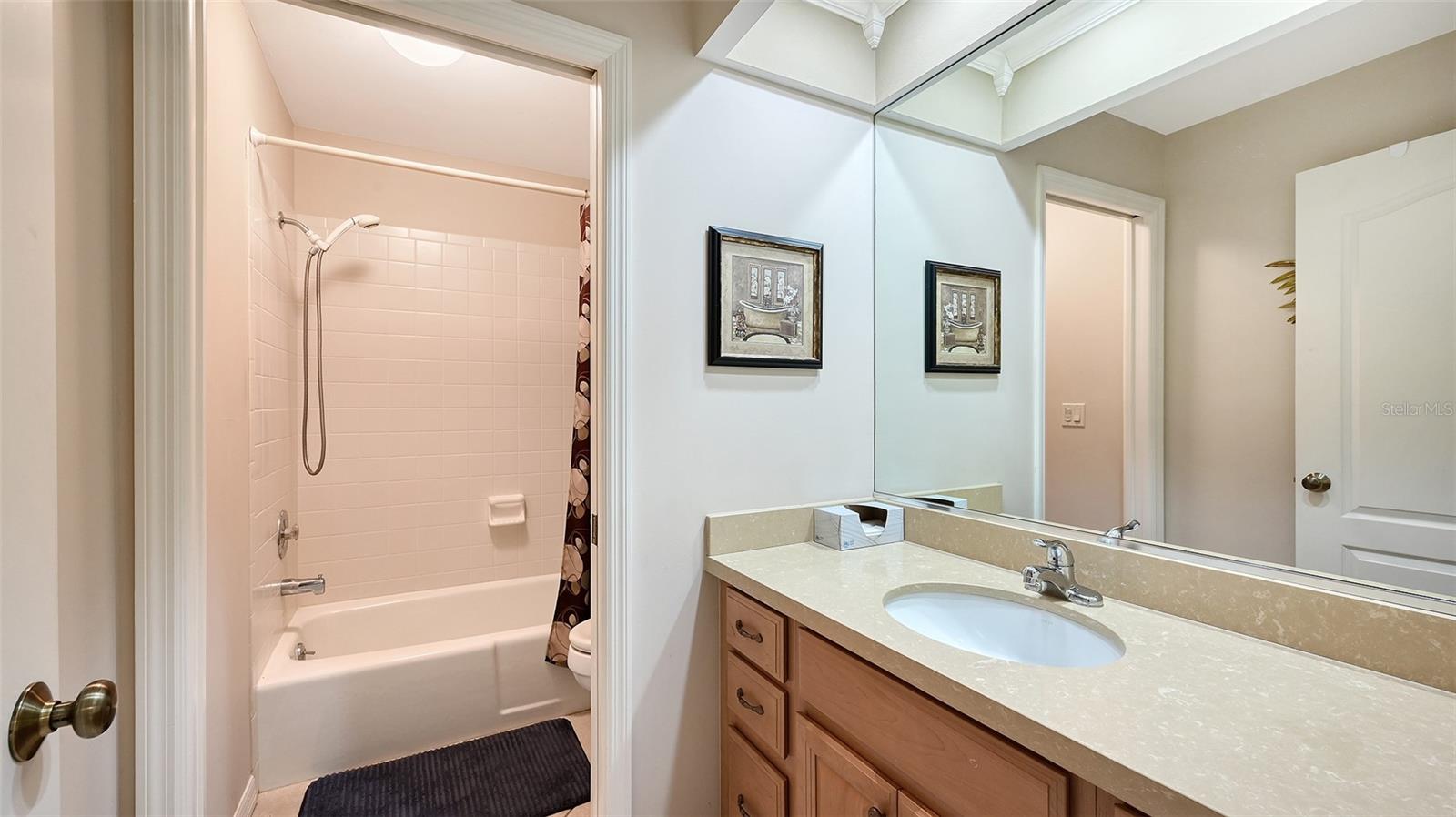 VILLAGE DES PINS I - Residential