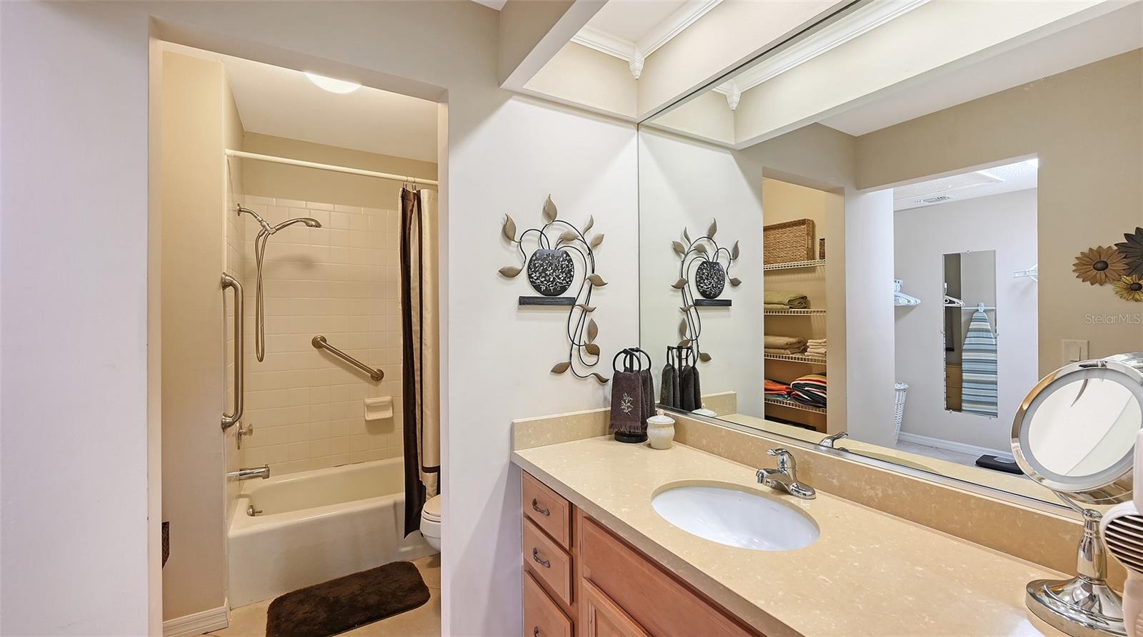 VILLAGE DES PINS I - Residential