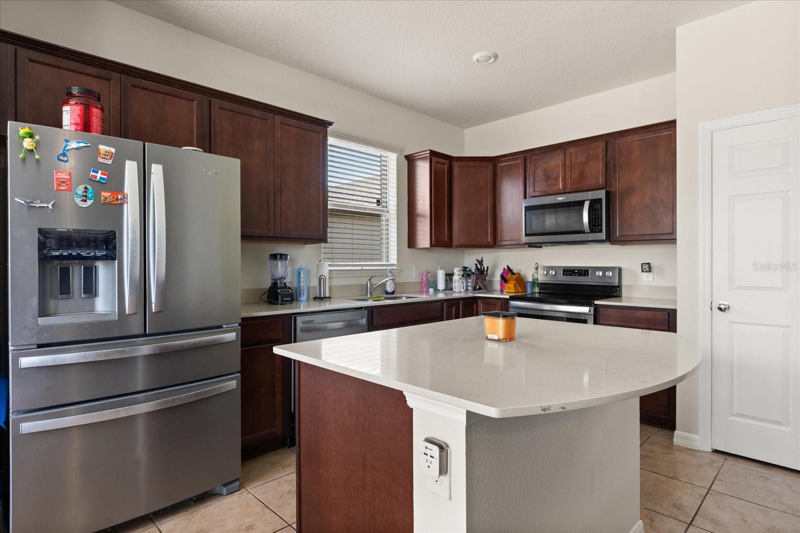 1825 CAYMAN COVE CIRCLE