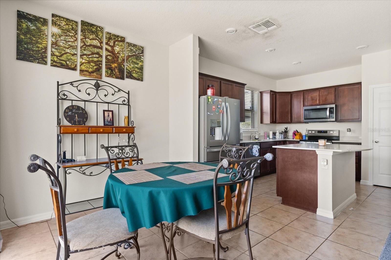 1825 CAYMAN COVE CIRCLE