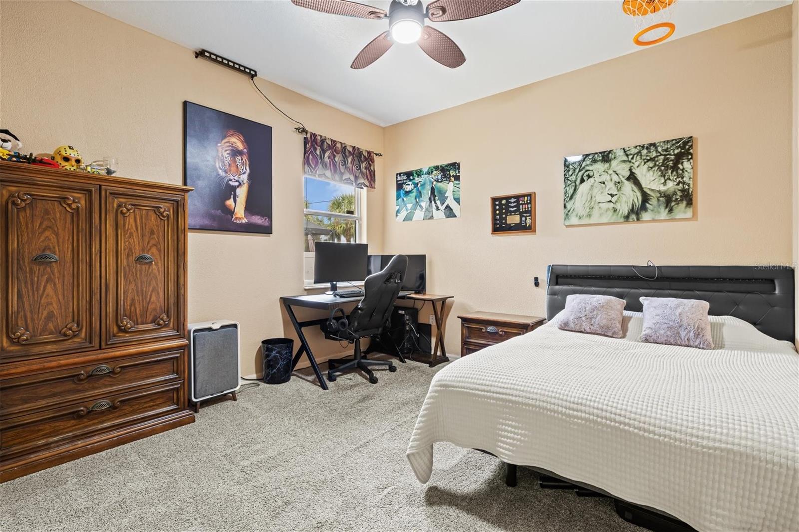 MEADOW WALK - Residential