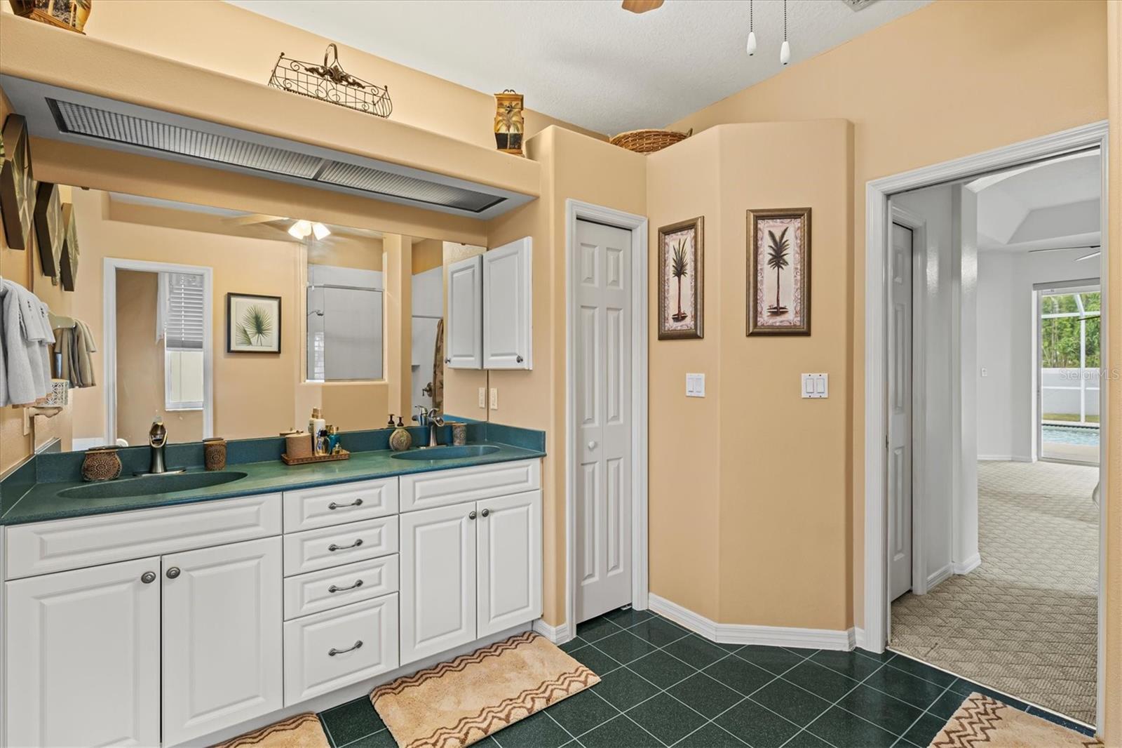 MEADOW WALK - Residential