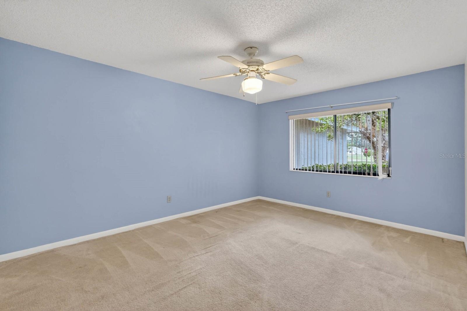 LAKE FOREST & LAKE FOREST NORTH - Residential