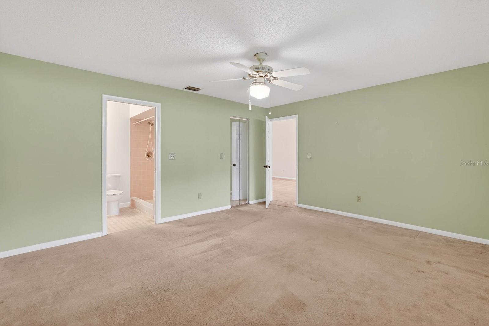 LAKE FOREST & LAKE FOREST NORTH - Residential