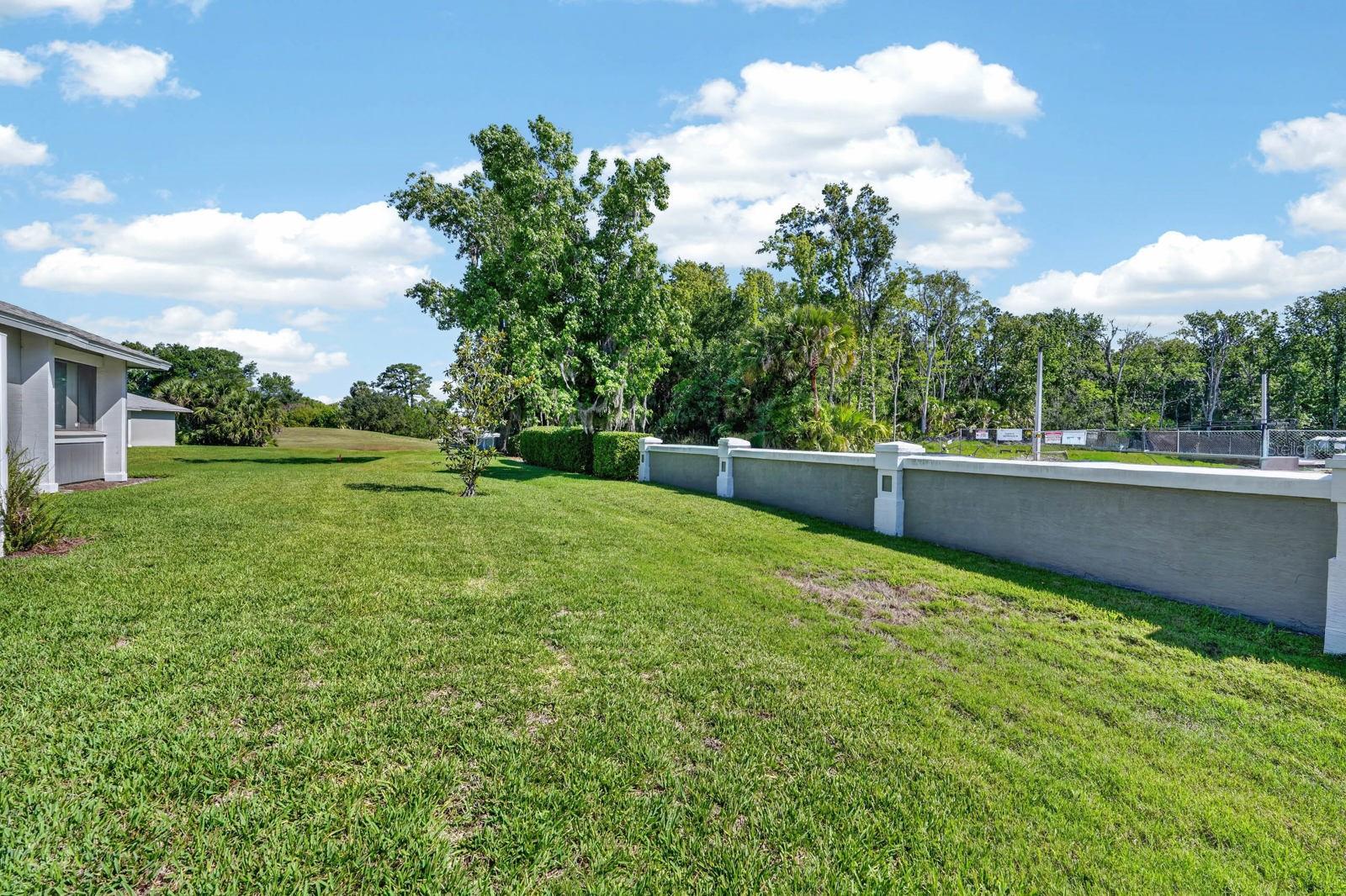 LAKE FOREST & LAKE FOREST NORTH - Residential
