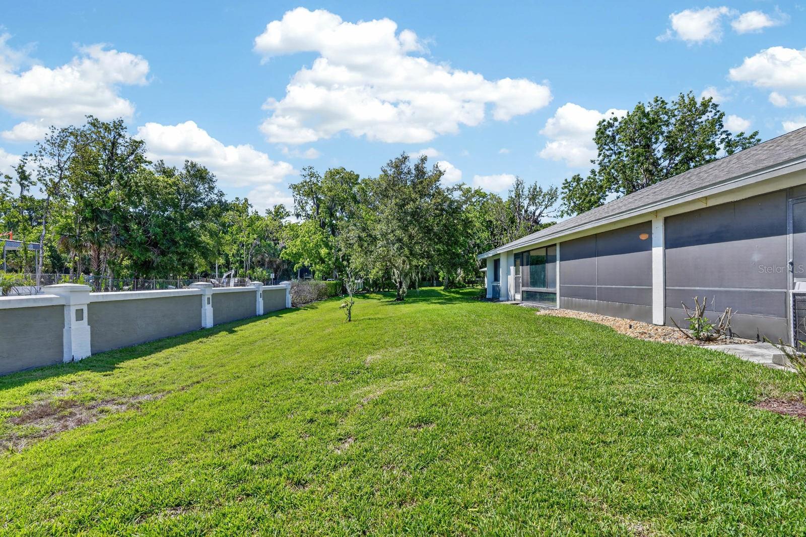 LAKE FOREST & LAKE FOREST NORTH - Residential
