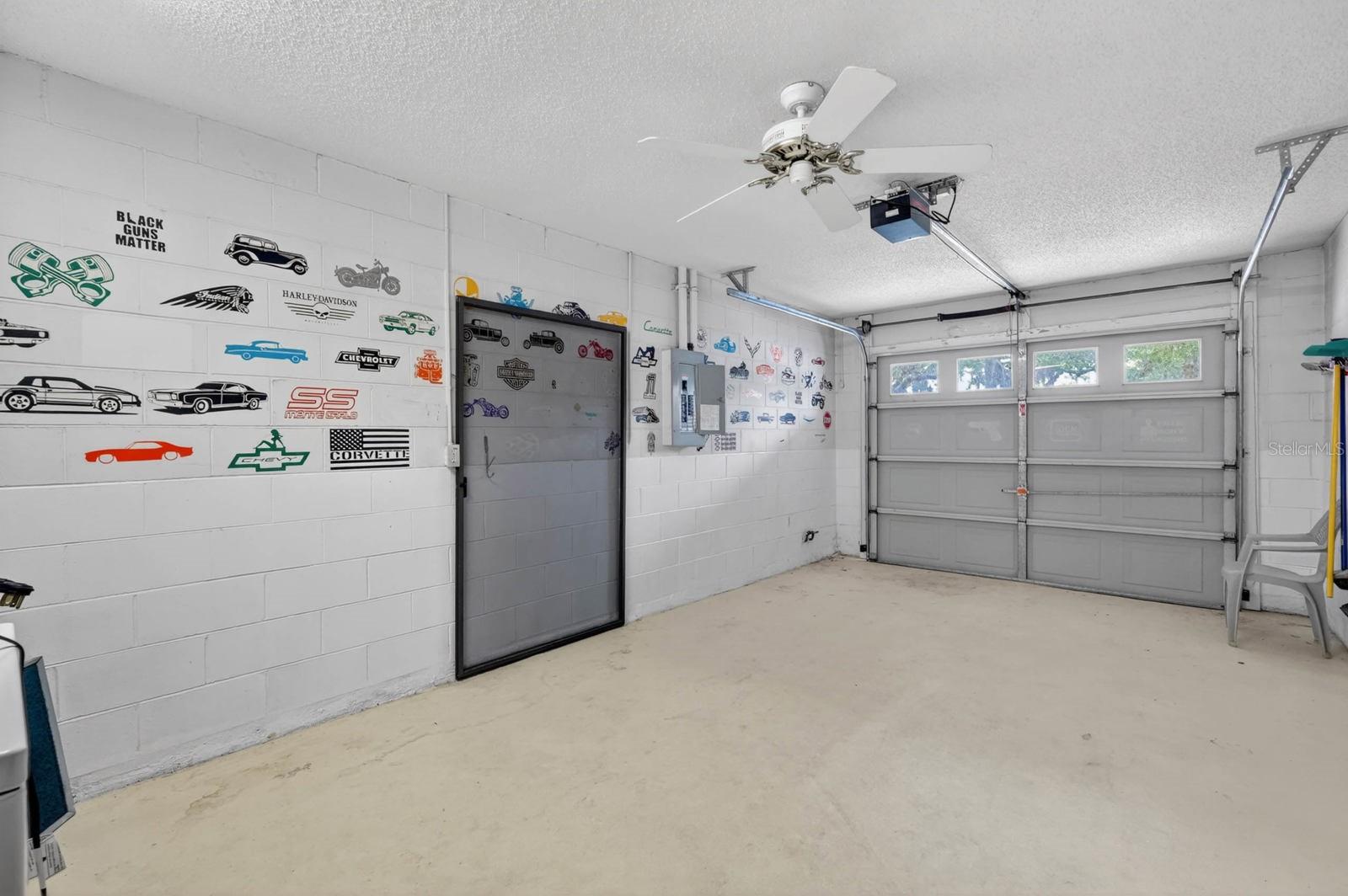 LAKE FOREST & LAKE FOREST NORTH - Residential