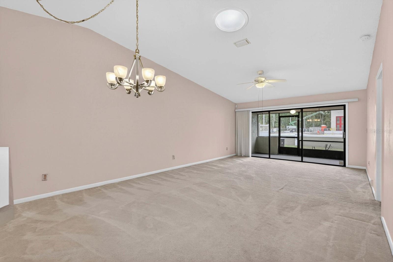 LAKE FOREST & LAKE FOREST NORTH - Residential