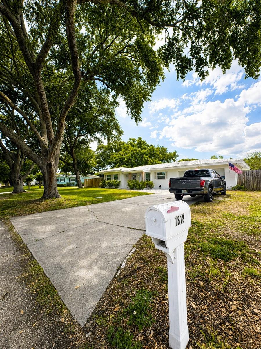 MEADOW CREEK - Residential