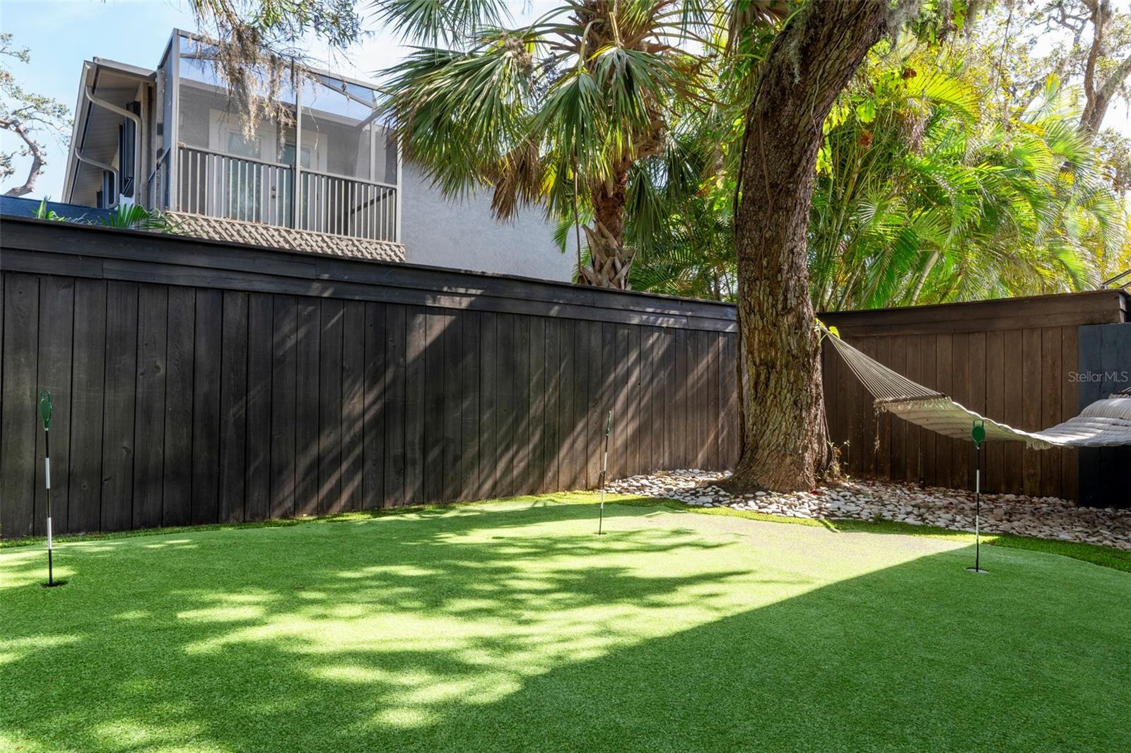 BENEVA OAKS - Residential