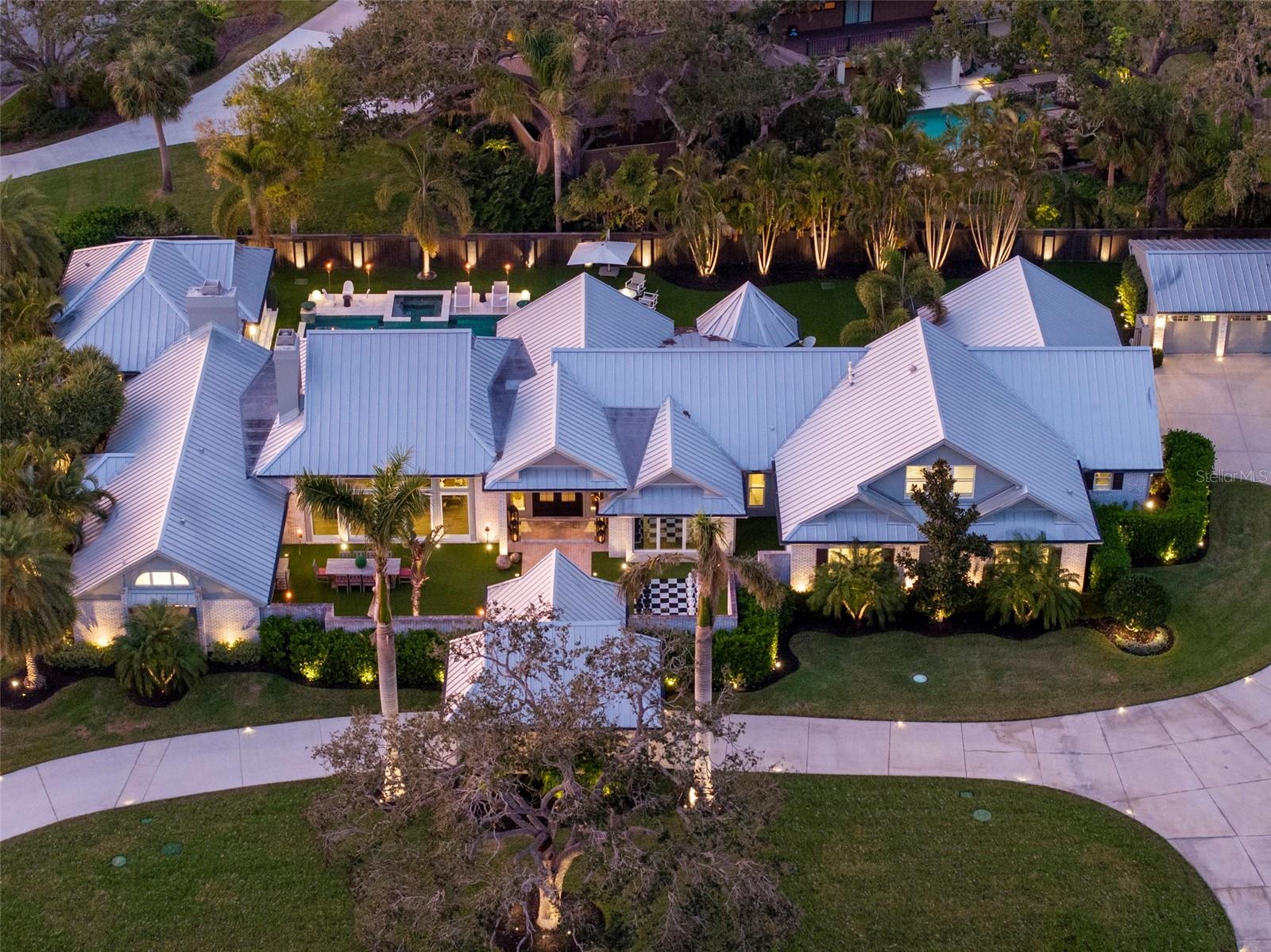 BENEVA OAKS - Residential