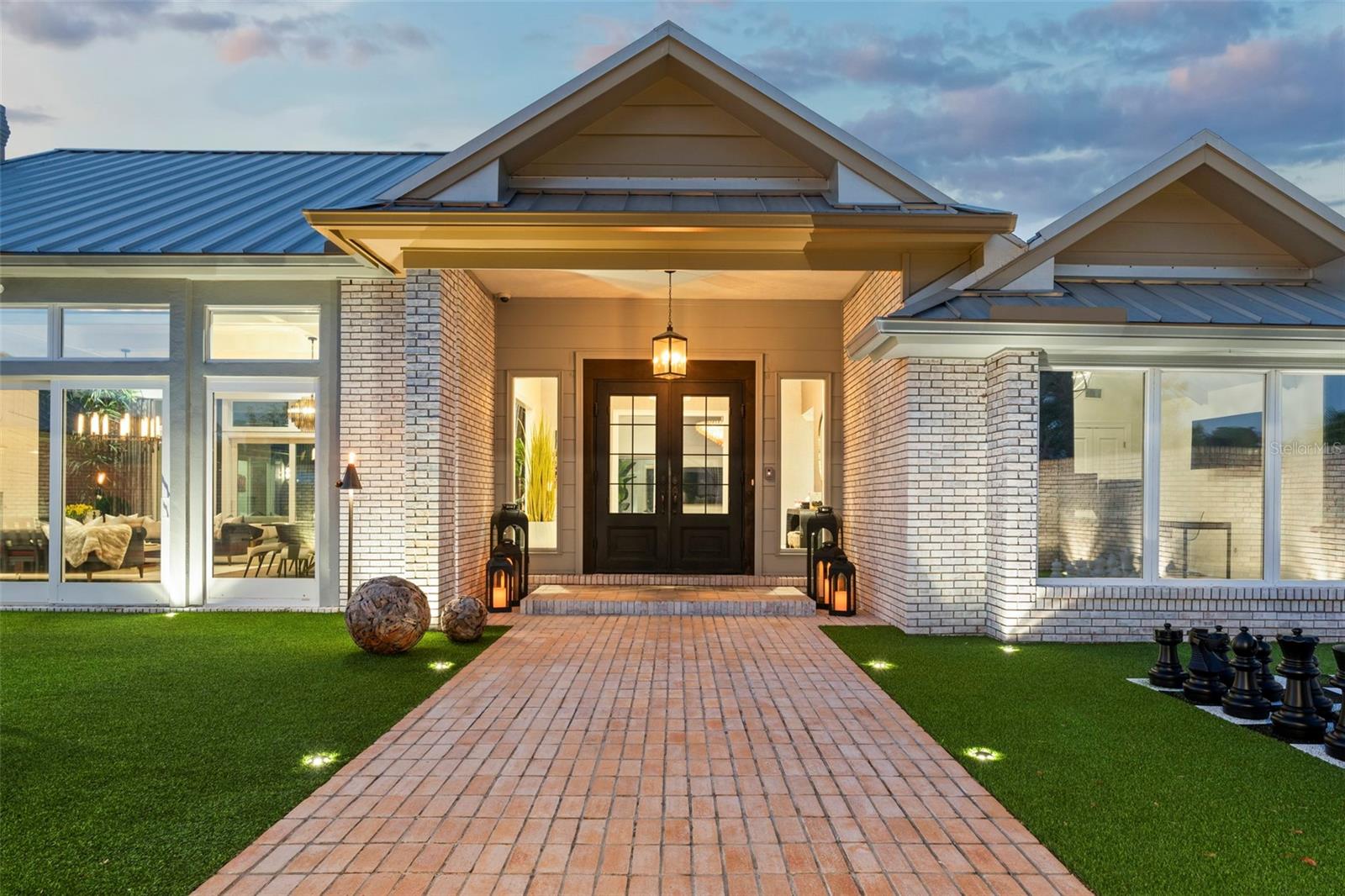 BENEVA OAKS - Residential