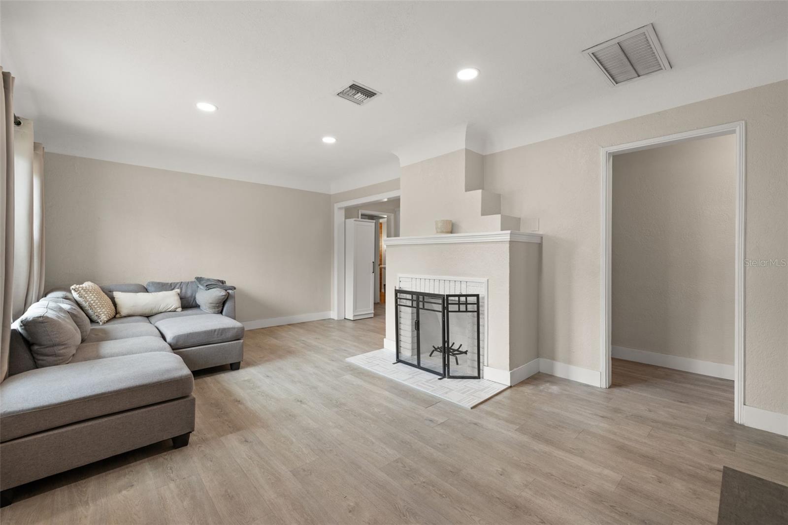 260 46TH STREET N