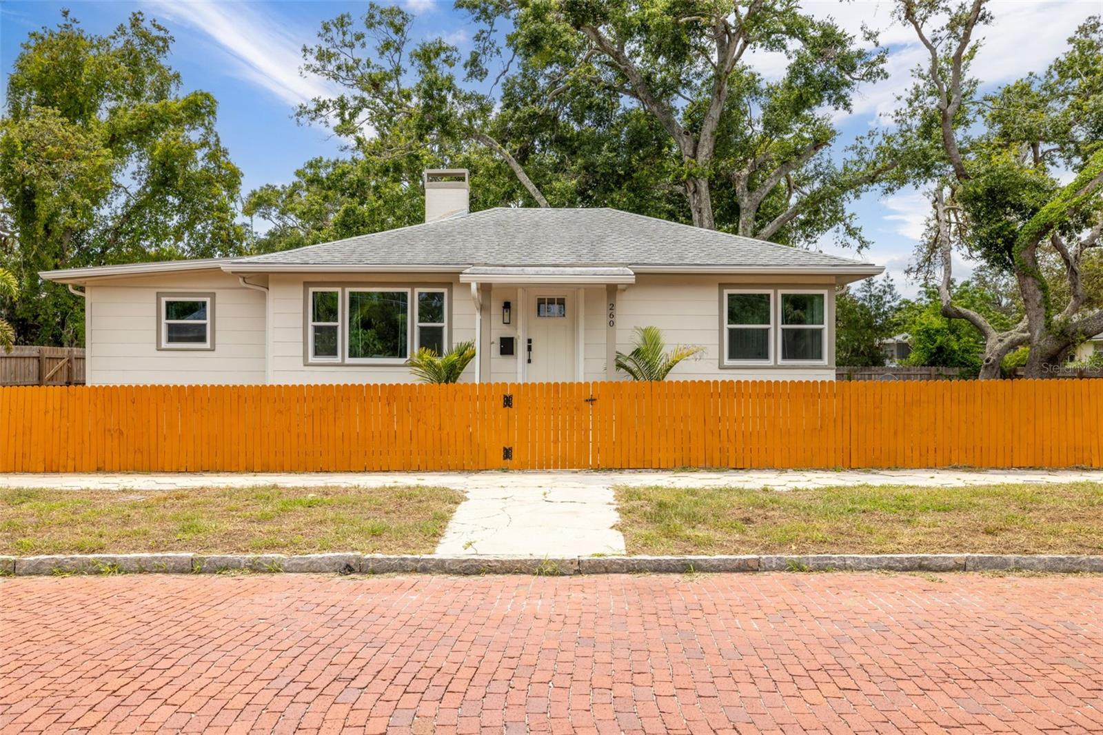 Beautifully Updated 3,2 single family home on a corner lot on charming brick streets in St. Pete! This house has so much to give, move in ready. Fully fenced yard in a quiet neighborhood, Split bedroom plan, home did not flood during Hurricanes Milton or Helene. Roof 2017,
AC, 2022, PGT windows 2023, Blown in insulation 2023, reverse osmosis water filtration system in kitchen 2023, Leafguard gutters, Vinyl wood planking floor throughout, Inside laundry room 2 sheds will remain on the property, Come and see!!